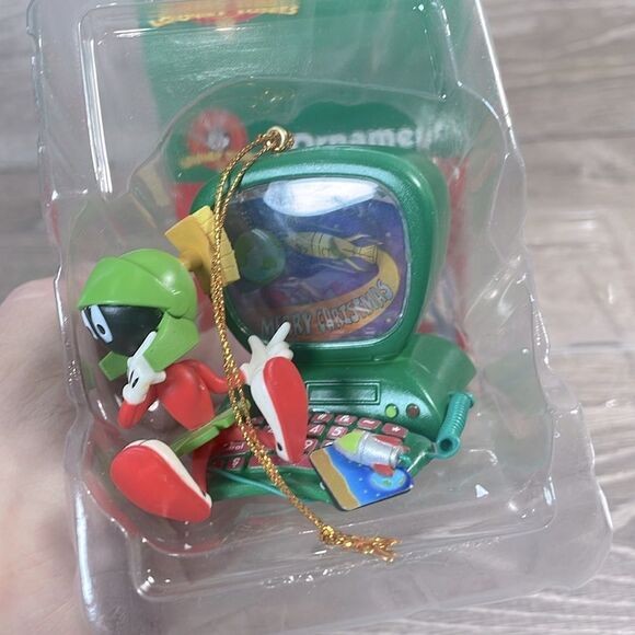 NOB Vintage Looney Tunes “Marvin the Martian” 3 Christmas Collectible Ornaments - Picture 6 of 10